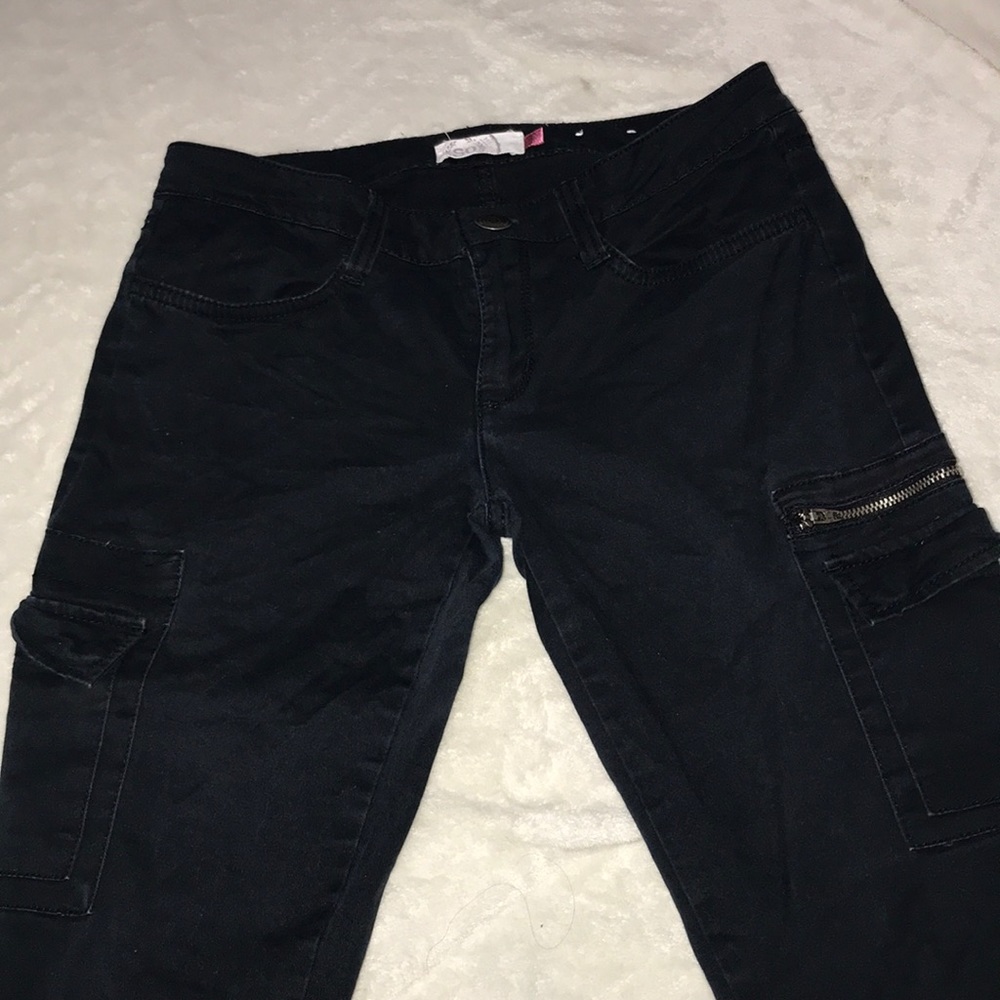 Black jeans with pockets and zippers